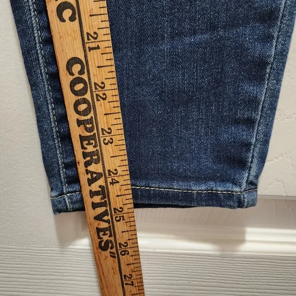 New- Levi's Signature Jeans Women's 10 30x25 Crop Mid Rise Skinny Blue - Picture 7 of 11